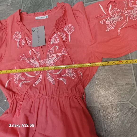 SEE AND BE SEEN SIZE M Embroidered Pink Dress - Picture 14 of 16